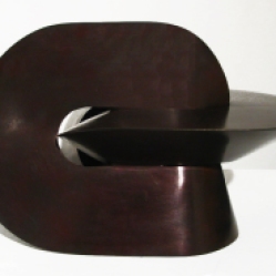 Sebastian, Simetría V, 2014, bronce patinado, 22 x 35 x 22 cm